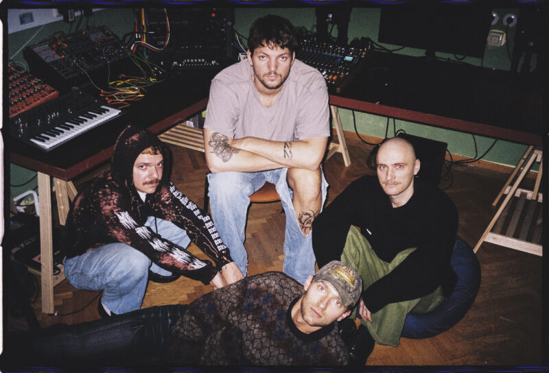 Trauma Glow & Big Radio Café Kairo Lorraine
