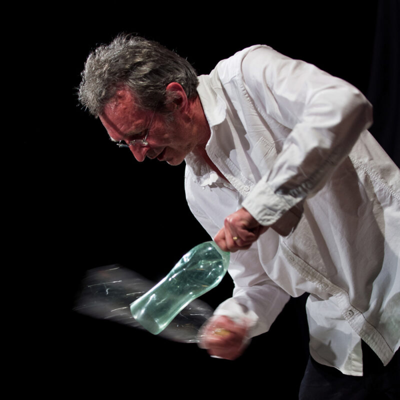 AUF EIN WORT 21: Roland Reichen: «Auf der Strecki» Café Kairo Lorraine