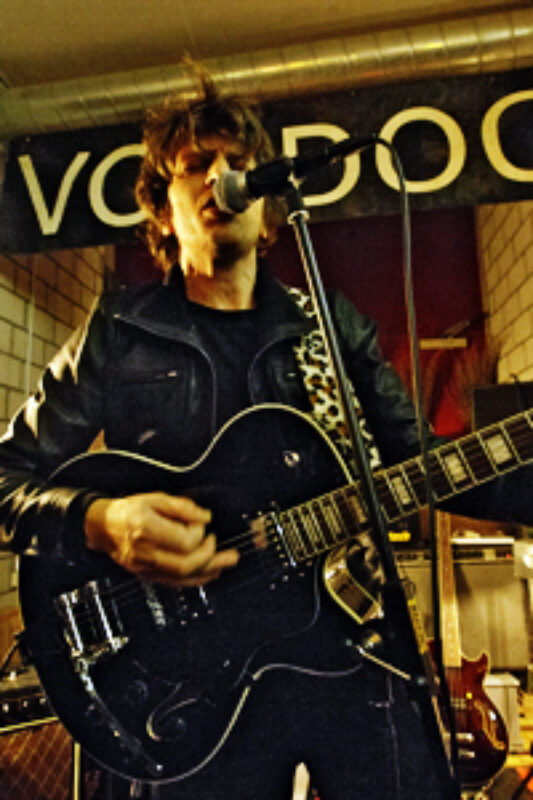 Menic &amp; Band Café Kairo Lorraine